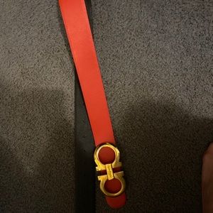 AUTHENTIC SALVADORE FERRAGAMO BELT SIZE 36 REVERSIBLE.